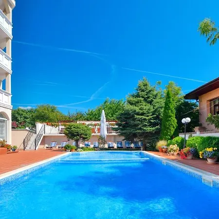 Alekta Hotel 3*