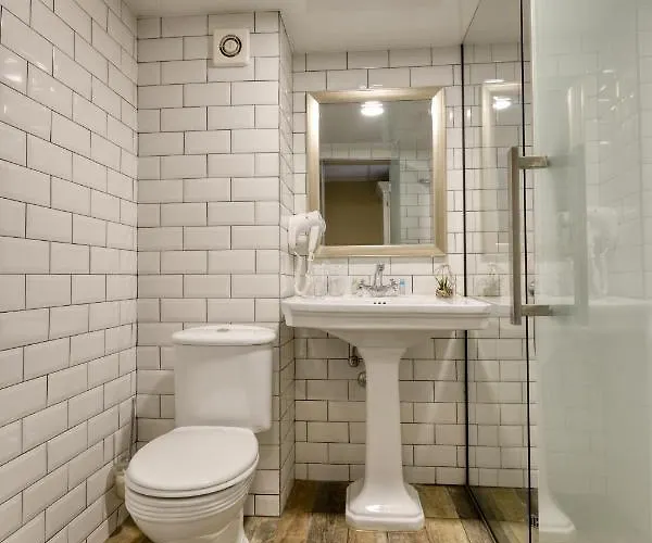 Hotel Alekta - Free Parking 3*