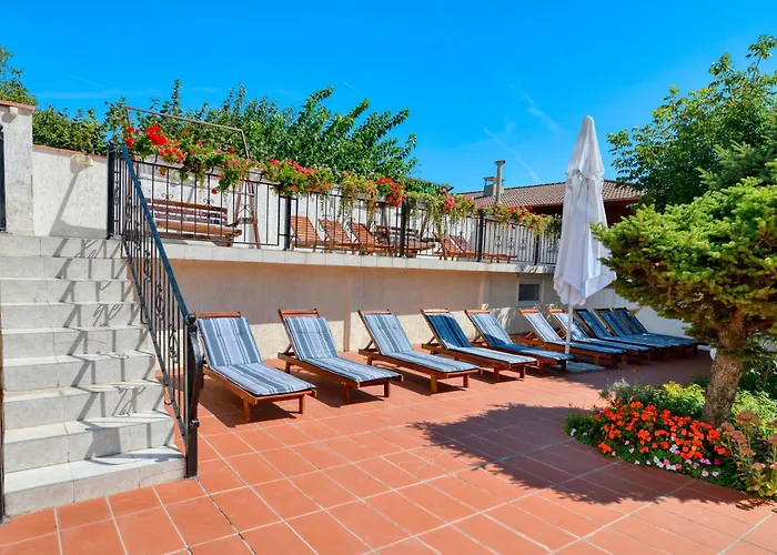 Hotel Alekta - Free Parking 3*