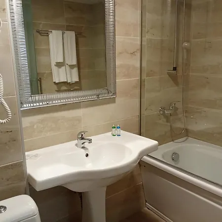 Alekta - Free Parking Хотел